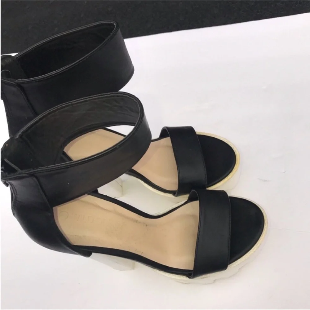 90s Black and White Platform Sandals with Lug Sole— vintage 90s